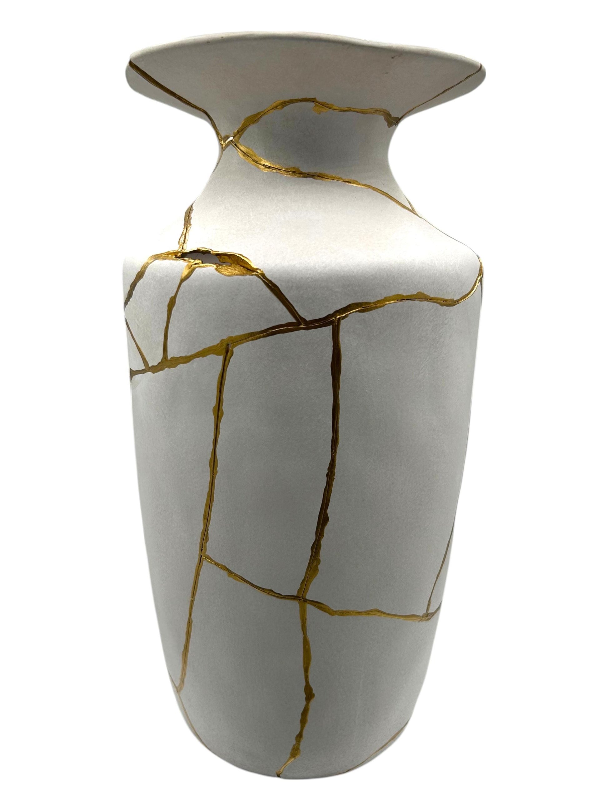 Kintsugi Giraffe Flat Rim Vase - Japanese Pottery Broken + Repaired - Matte/Whitewashed - Hand Painted Gold - Large - Floor/Table (H) 14in