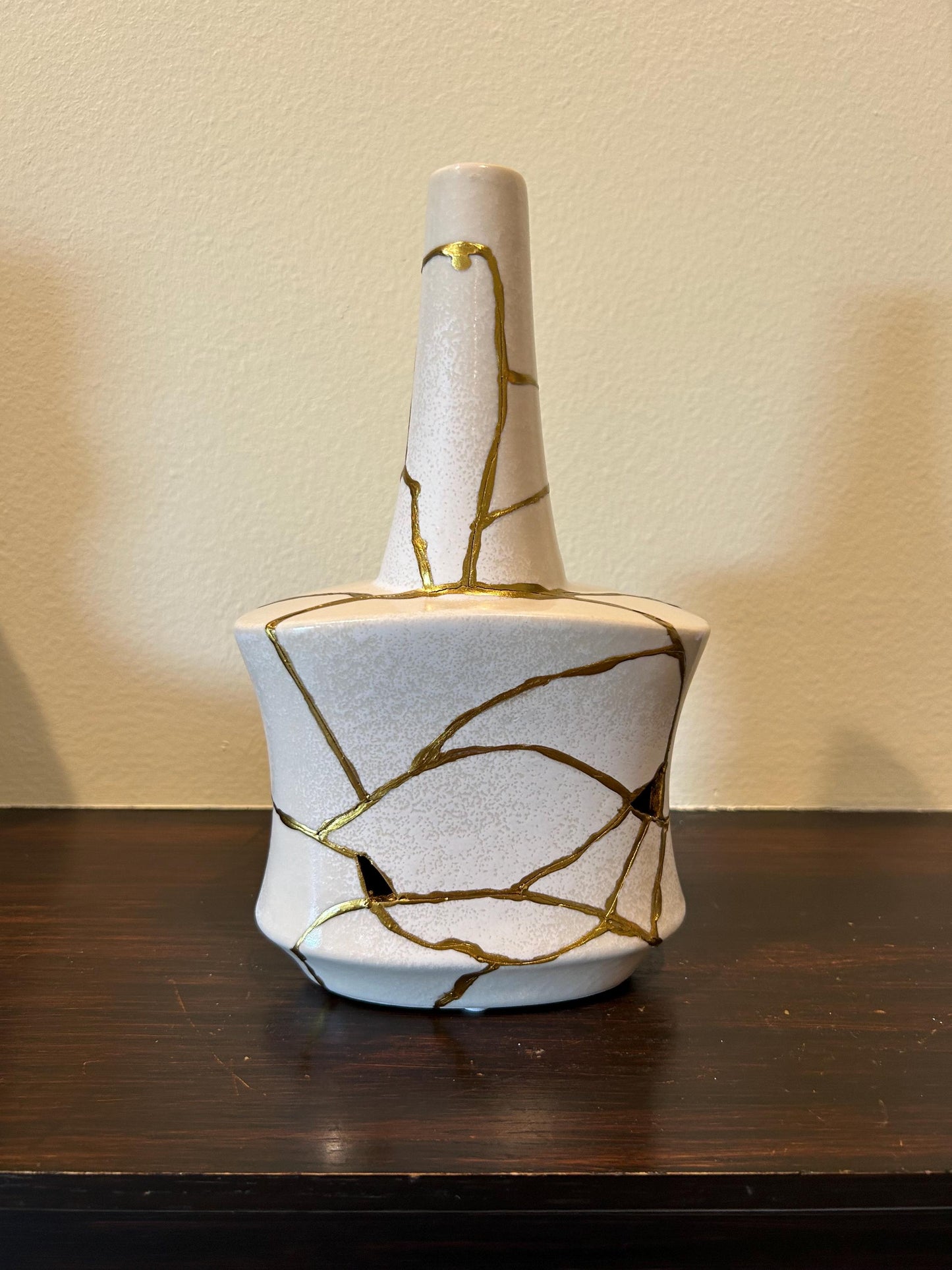 Modern Kintsugi Avag Vase - Broken + Repaired Japanese Pottery - Hand Painted Gold - Japandi - Smooth Texture - Ivory (H) 9.75in (W) 5.5in