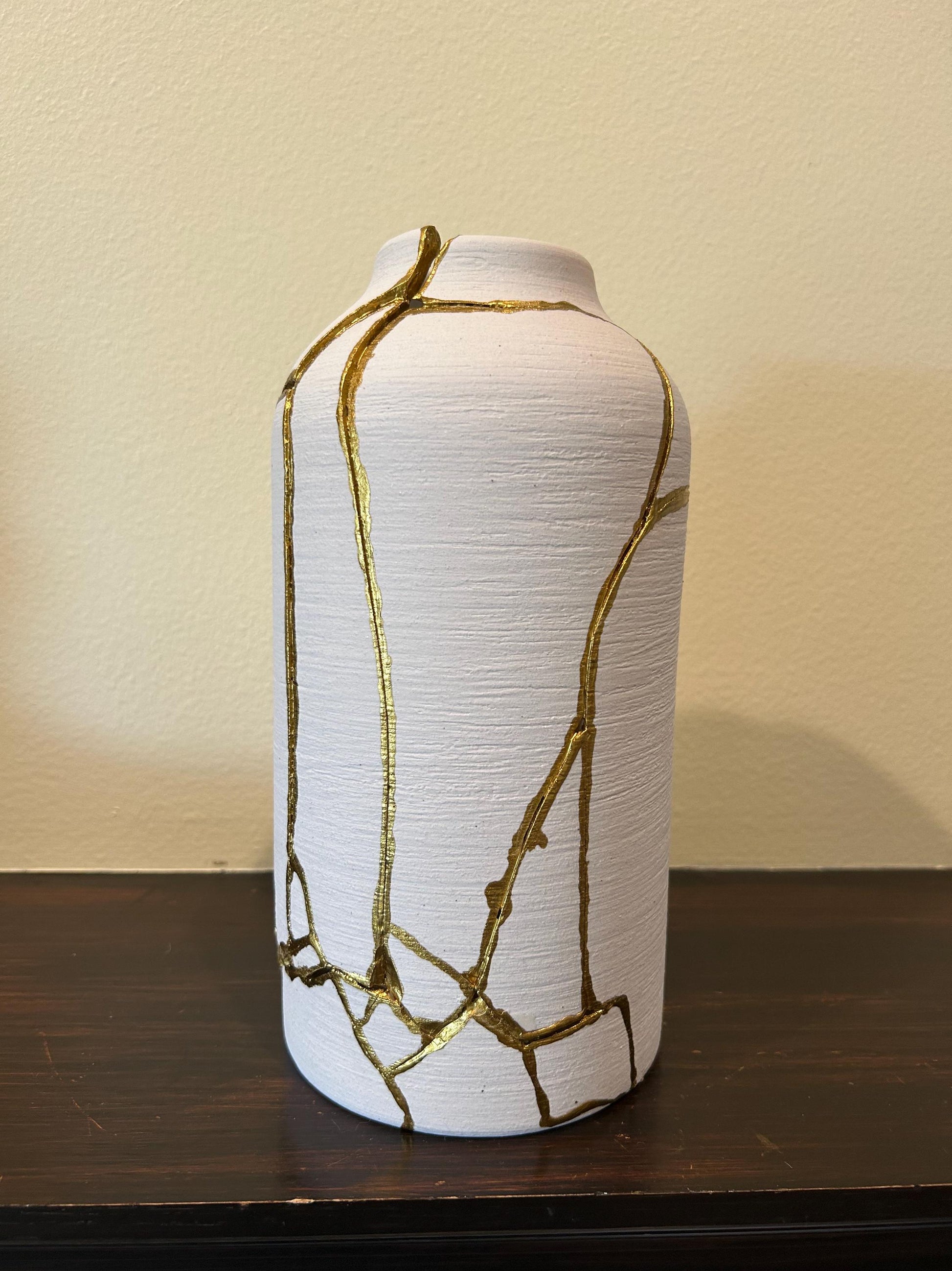 Modern Kintsugi Giraffe Vase - Broken + Repaired Japanese Pottery - Hand Painted Gold - Matte White Cylinder/Brushed Texture #2 (H) 10.125in