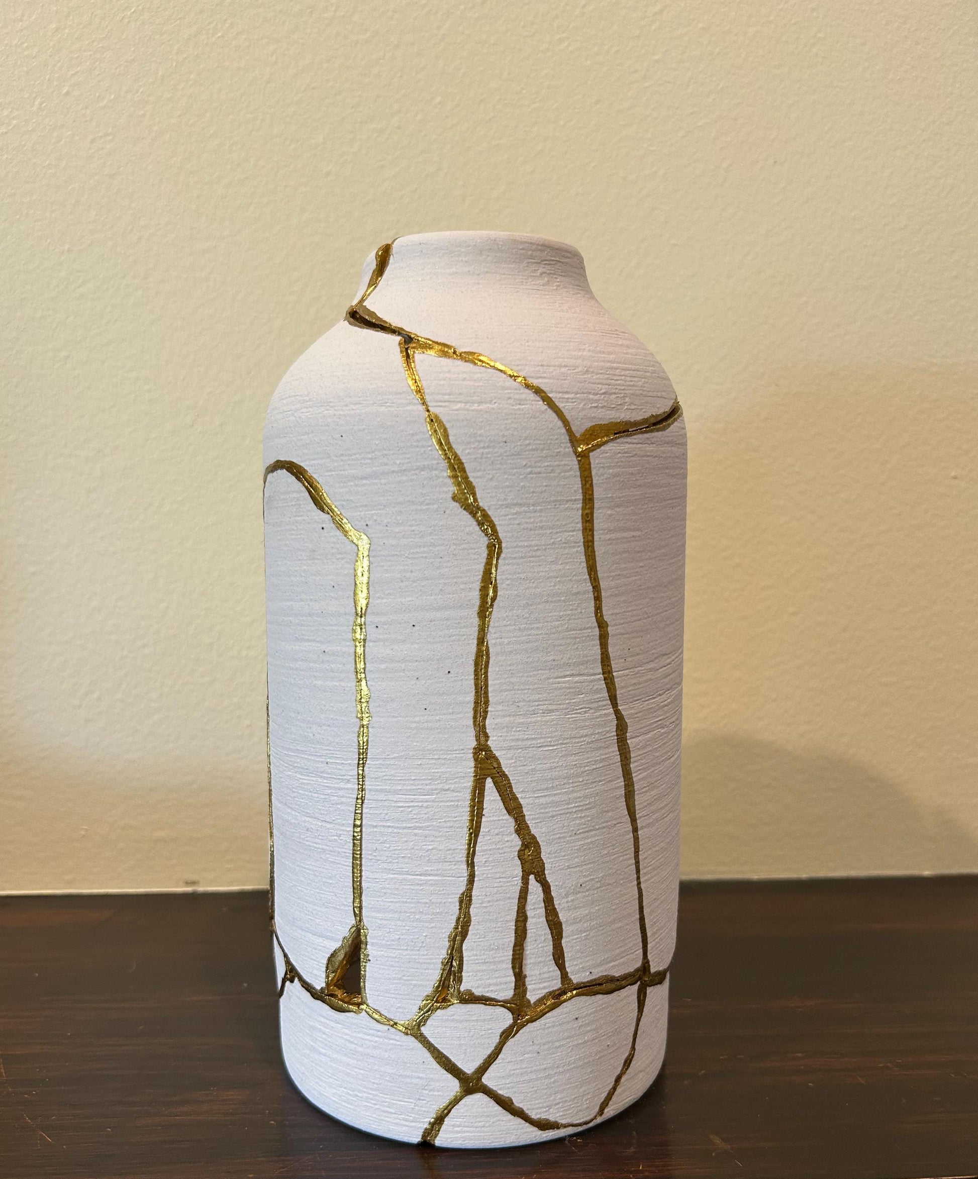 Modern Kintsugi Giraffe Vase - Broken + Repaired Japanese Pottery - Hand Painted Gold - Matte White Cylinder/Brushed Texture #2 (H) 10.125in