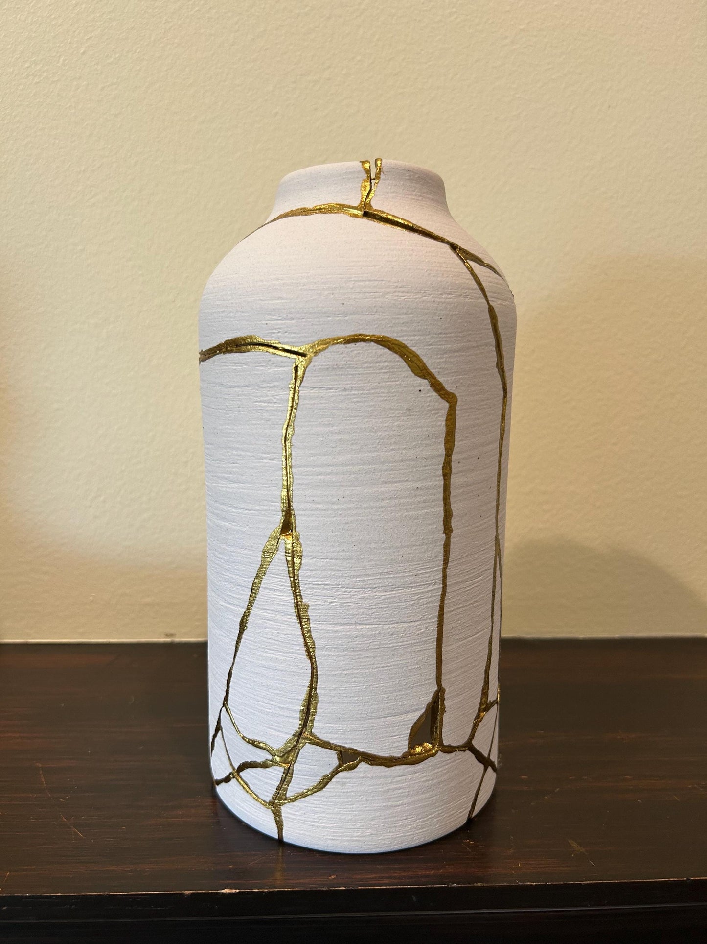 Modern Kintsugi Giraffe Vase - Broken + Repaired Japanese Pottery - Hand Painted Gold - Matte White Cylinder/Brushed Texture #2 (H) 10.125in