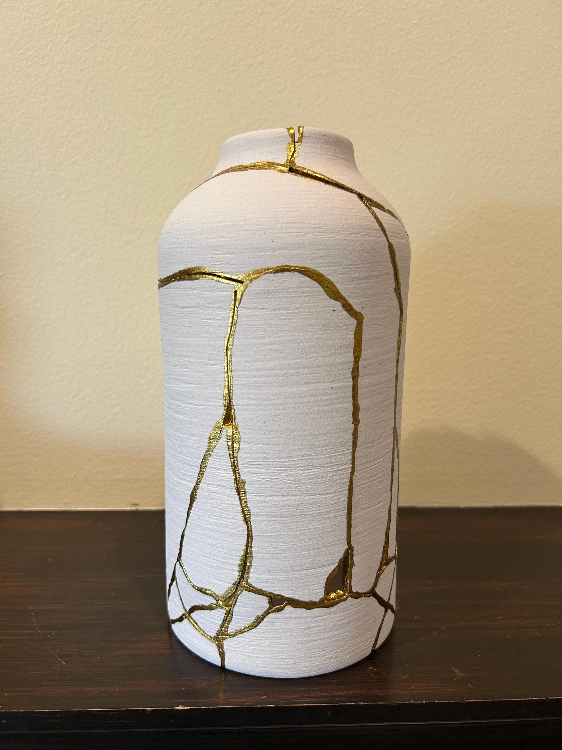 Modern Kintsugi Giraffe Vase - Broken + Repaired Japanese Pottery - Hand Painted Gold - Matte White Cylinder/Brushed Texture #2 (H) 10.125in