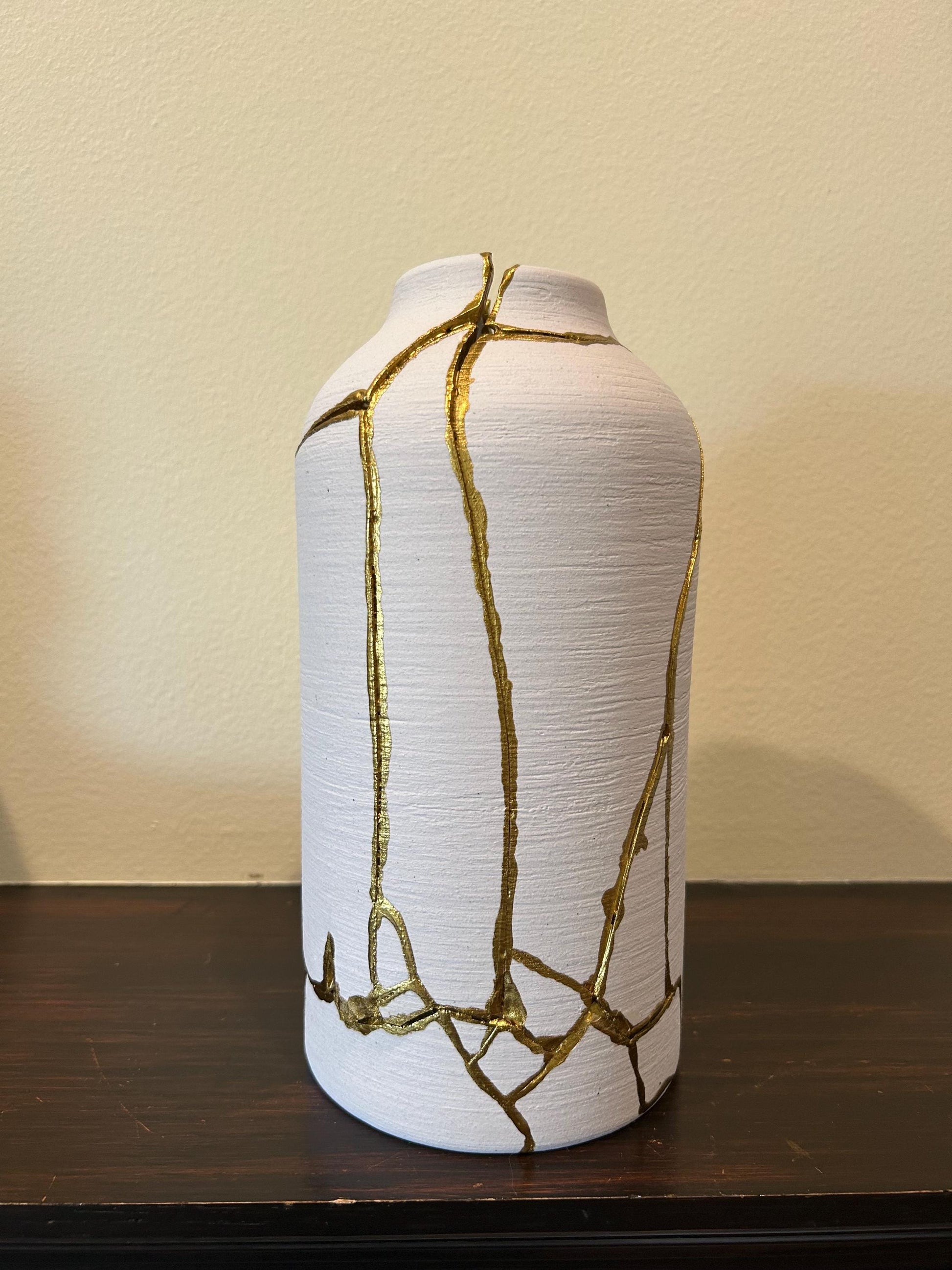 Modern Kintsugi Giraffe Vase - Broken + Repaired Japanese Pottery - Hand Painted Gold - Matte White Cylinder/Brushed Texture #2 (H) 10.125in