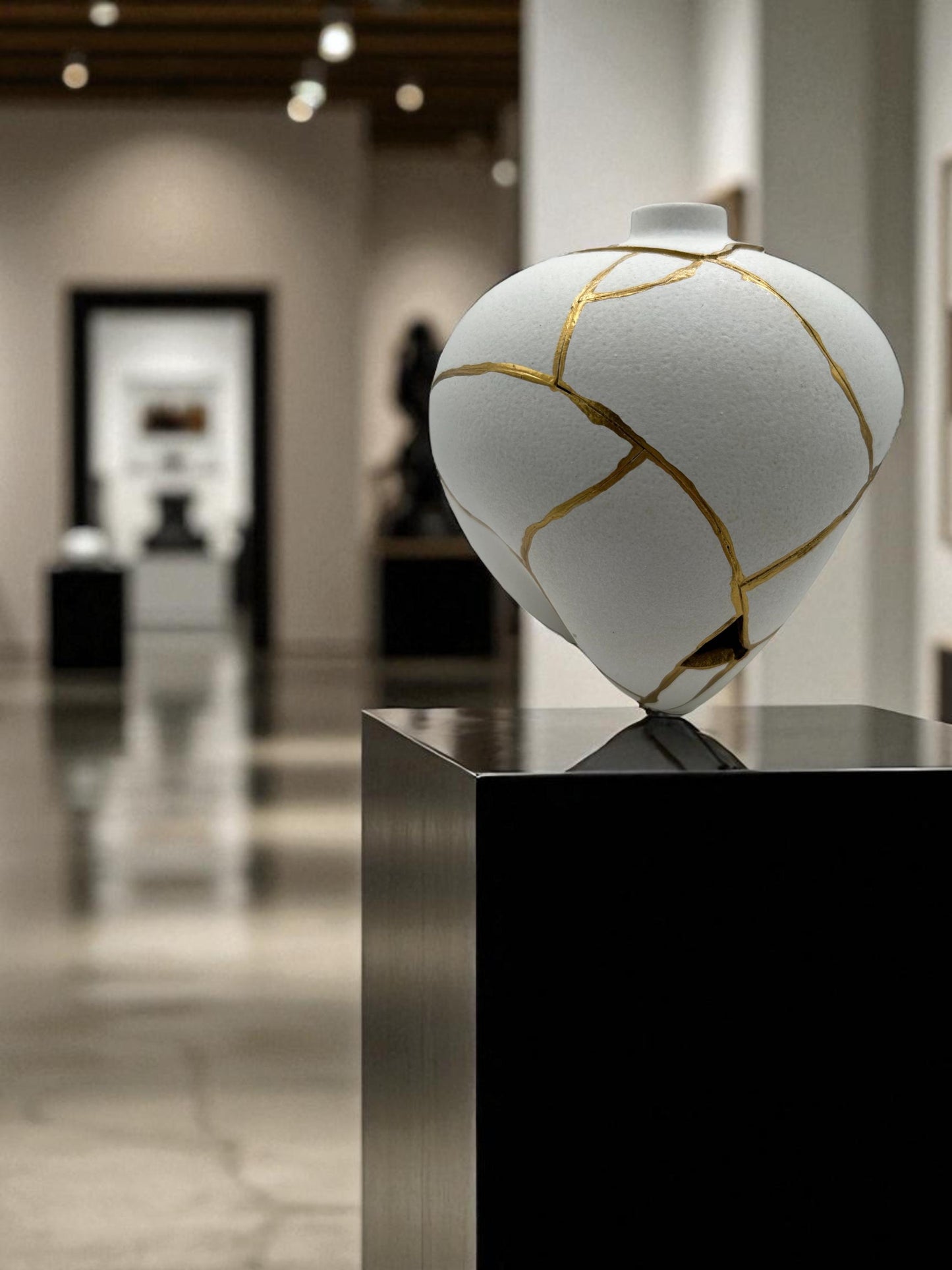 Modern Kintsugi Sumo Short Vase - Japandi - Broken + Repaired Japanese Pottery - Hand Painted Gold - Smooth - White (H) 6.3in (W) 5.7in