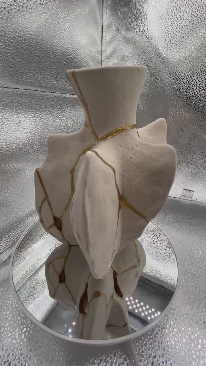 Modern Kintsugi Fossil Vase - Japanese Pottery with Gold Repair - Japandi - Hand Painted Ceramic - Rough Texture (H) 6.5in (W) 3.75in