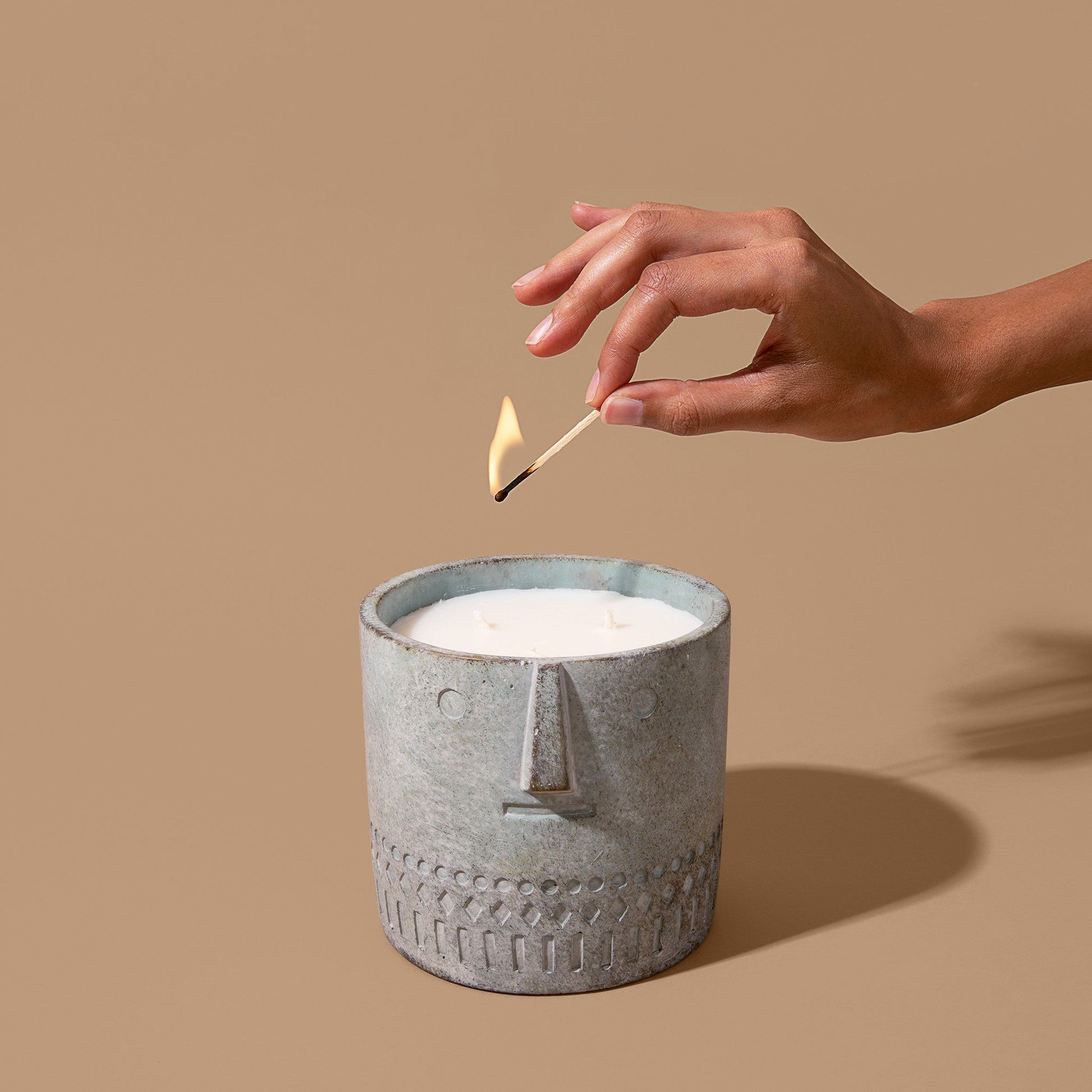 Natural Jasmine Vesper Stone Face Candle 27oz - Facette Gallery