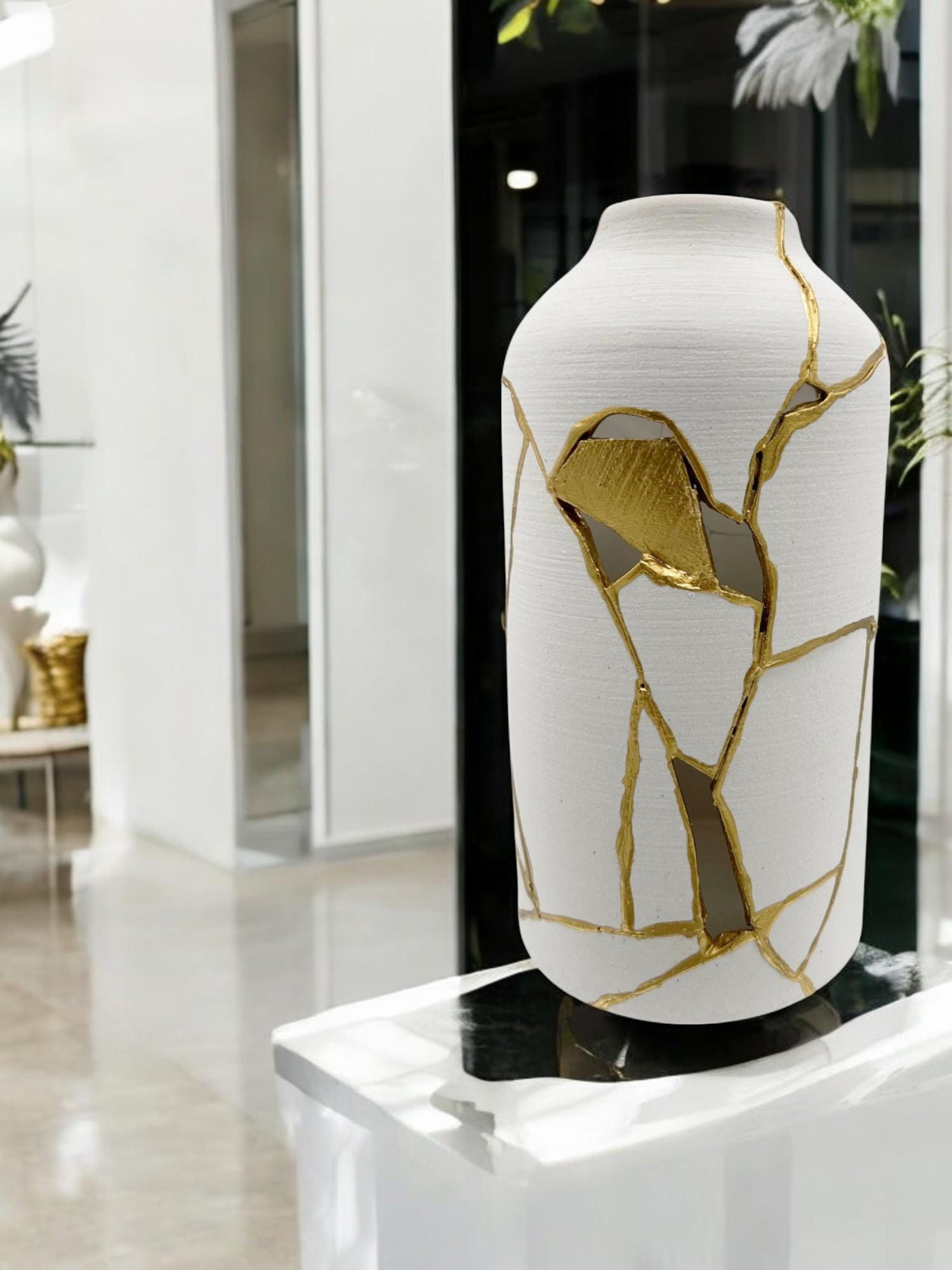 bird lover vase - buy online luxury, handmade, one of a kind, modern kintsugi japanese pottery art gift extra large decorative vase for dried flowers in warm white with rough brushed horizontal texture and gold paint along break lines for sale