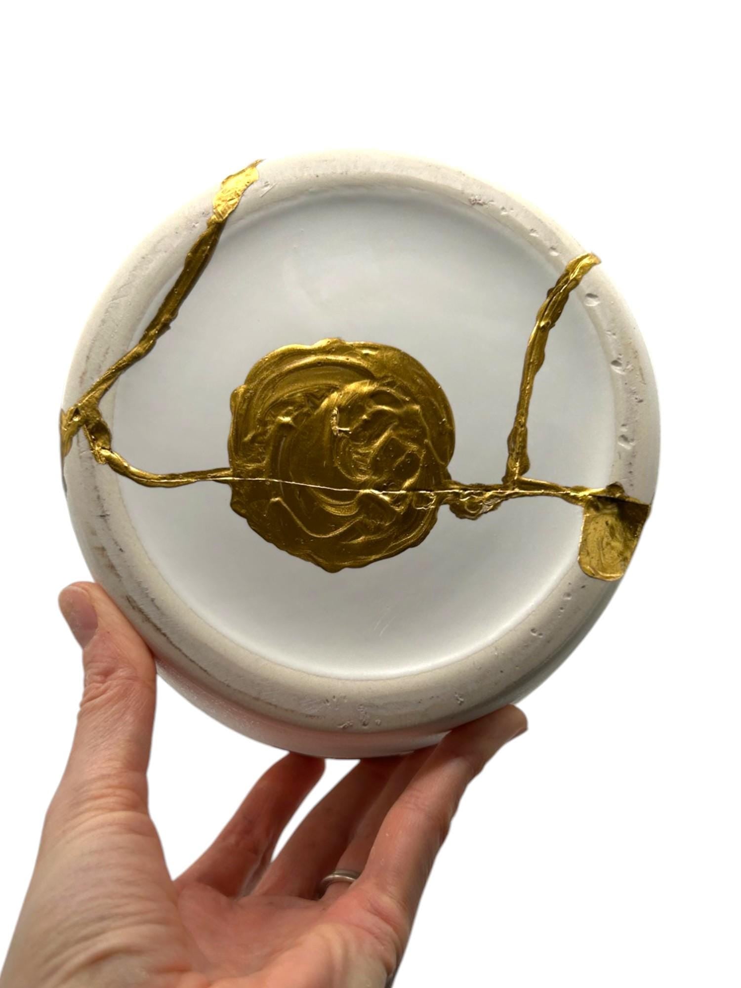 buy online luxury, handmade, one of a kind, modern kintsugi japanese pottery art gift extra large functional or decorative urn vase for dried flowers in warm white with rough brushed horizontal texture and gold paint along break lines for sale