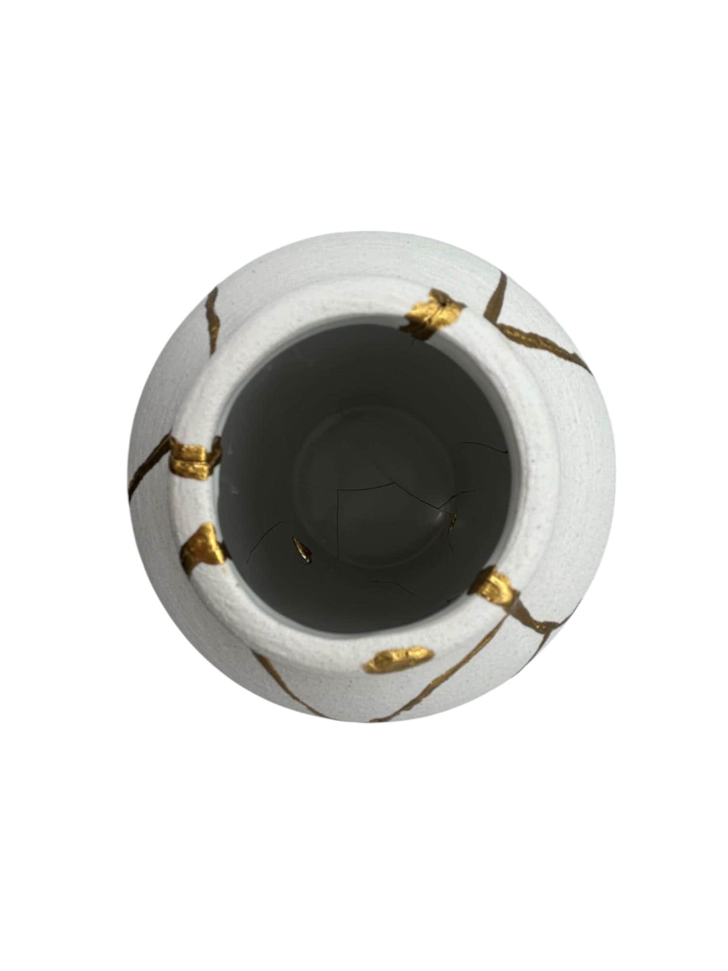 buy online luxury, bestseller, handmade, one of a kind, modern kintsugi japanese pottery art gift decorative cylinder vase for dried flowers in white with rough brushed horizontal texture and gold paint along break lines for sale