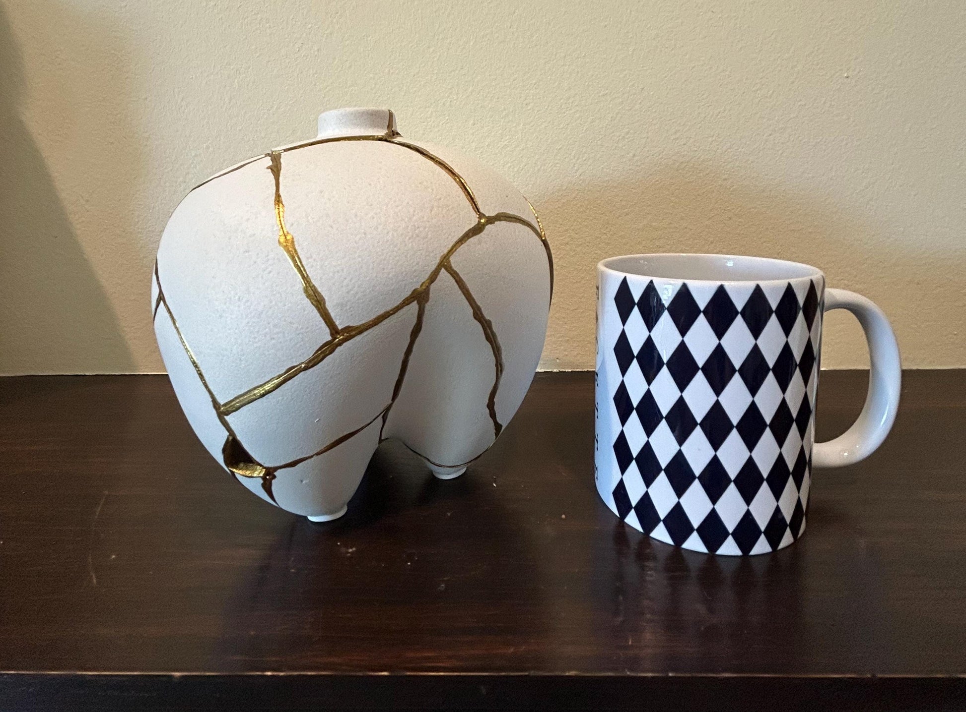 Modern Kintsugi Sumo Short Vase - Japandi - Broken + Repaired Japanese Pottery - Hand Painted Gold - Smooth - White (H) 6.3in (W) 5.7in