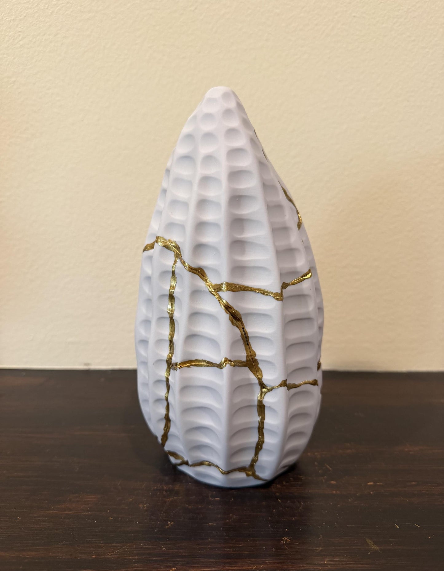 Modern Kintsugi Seahorse Small Vase - Japanese Gold Repair, Made in Thailand