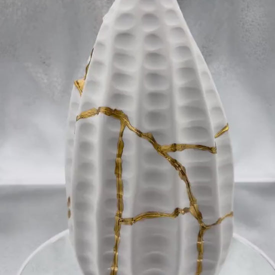 Modern Kintsugi Seahorse Small Vase - Japanese Gold Repair, Made in Thailand